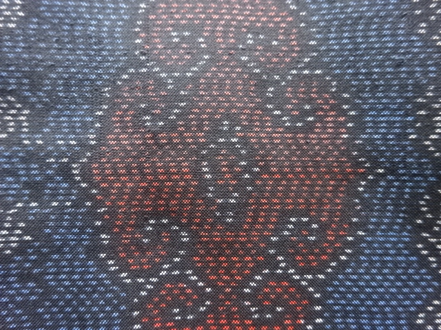 アンティーク　抽象模様織り出し本場泥大島紬着物